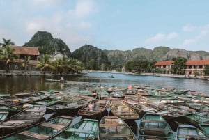 Hanoi: Ninh Binh, Tam Coc, Mua Cave & Hoa Lu with cycling
