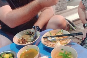 Hanói: Excursão a pé pela comida de rua do bairro antigo com 10 degustações