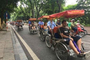 Hanoi: Old Quarter Trishaw Cyclo Tour