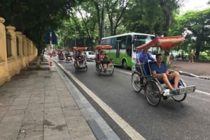 Hanoi: Old Quarter Trishaw Cyclo Tour
