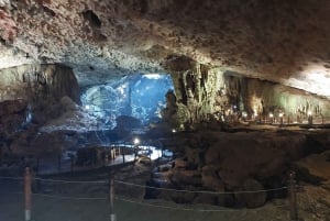 Z Hanoi: 1-dniowy rejs po zatoce Halong z dużymi i małymi grupami