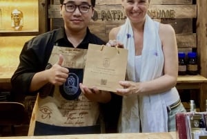 Hanoi: Workshop zur Parfümherstellung von Cleopatra Parfüm