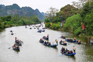 Hanoi: Perfume Pagoda & Boat or Lotus Silk Village & Incense