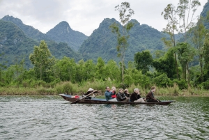 Hanoi: Perfume Pagoda Day Tour with Boat Ride & Cave Visit