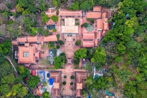 Hanoi: Pagoda dei Profumi con giro in barca e villaggio della seta di loto