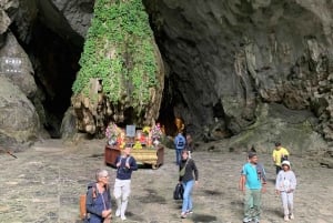 Hanoi: Pagoda dei Profumi con giro in barca e villaggio della seta di loto