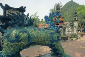 Hanoi: Pagoda dei Profumi con giro in barca e villaggio della seta di loto