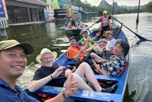 Hanói: Pagode dos Perfumes - Passeio de barco no rio Yen, almoço e gruta