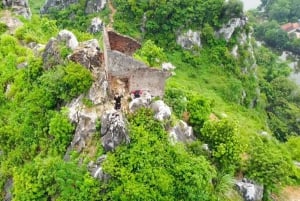 Hanoi: Phu Vinh Bamboo Village & Tram Mountain Relic Complex