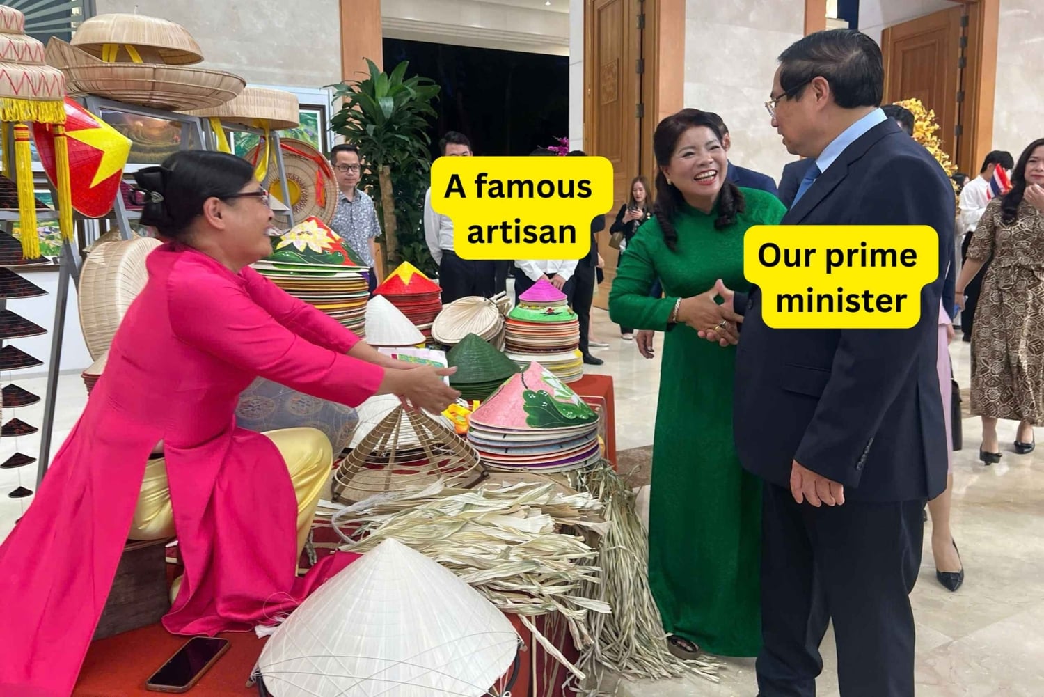 Hanoi: Private Conical Hat and Incense Village Tour