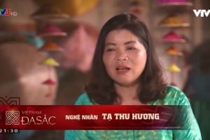 Hanoi: Private Conical Hat and Incense Village Tour