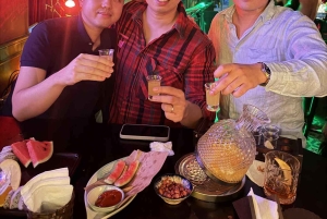 Hanoi: yksityinen hienostunut ruoka-, taide- ja cocktail-kierros