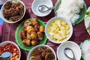 Hanoi: Guidad tur med gatumat för små grupper