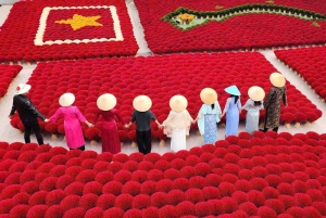 Hanoi Private Hands-on Pottery, Incense & Hat Crafting