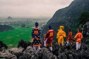 Hanoi: Quang Phu Cau, Hoa Lu, Trang An och Mua Cave Tour
