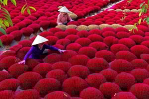 Villaggio del ricamo di Quat Dong a Hanoi o villaggio dell'incenso e dei cappelli