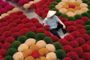Villaggio del ricamo di Quat Dong a Hanoi o villaggio dell'incenso e dei cappelli