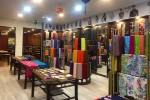 Villaggio del ricamo di Quat Dong a Hanoi o villaggio dell'incenso e dei cappelli