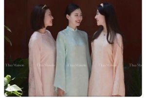 ハノイ：旧市街で伝統的なアオザイレンタル＆フォトウォーク