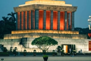 Hanoi: Rose Kitchen madlavning, marked og flagceremoni