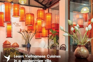 Hanoi: Rose Kitchen: Pho/Bun Cha/Nem + ilmainen muna/suolainen kahvi