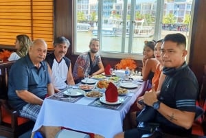 Hanoi: Rundfahrt durch die Halong-Bucht Inseln, Höhlen, Kajakfahren & Mittagessen