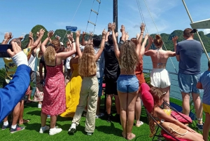 Hanoi: Viaggio di andata e ritorno per le isole, le grotte, il kayak e il pranzo della Baia di Halong