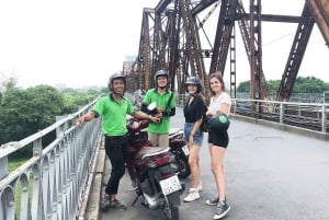 Villaggio dell'incenso Tour della città di Hanoi con pranzo e autobus per piccoli gruppi