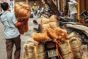 Hanói: salsa de soja, pueblo de los vermicelli y pagoda Thang Nghiem