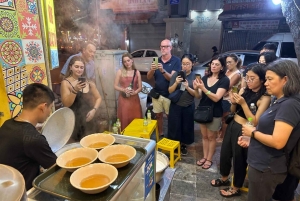 Wycieczka kulinarna po Hanoi z lokalnym przewodnikiem