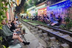 Hanoi: Katuruokakierros Train Streetillä ja piilotetuilla kujilla