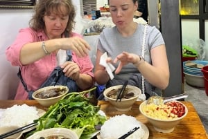 Hanoi Street Food Tour med Train Street – liten grupp