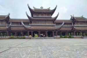 Hanoi: Tam Chuc – världens största pagodkomplex och lunch