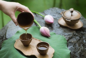 Hanoi: teeseremonia, ruoanlaittokurssi ja perheperinteet