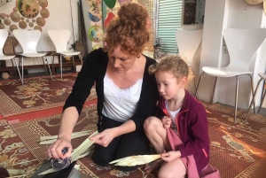 Hanoi: Thuong Mao -puusepänkylä tai hattujen ja suitsukkeiden kylä