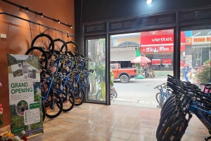 Da Hanoi a Cat Ba: in bici a Cat Ba e crociera nella baia di Lan Ha