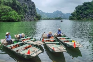 Tour privato da Hanoi a Ninh Binh: Hoa Lu, Trang An, Grotte di Mua