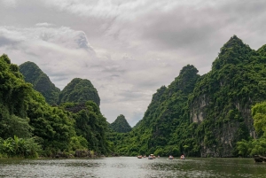 Hanoi to Ninh Binh private tour: Hoa Lu, Trang An, Mua Caves