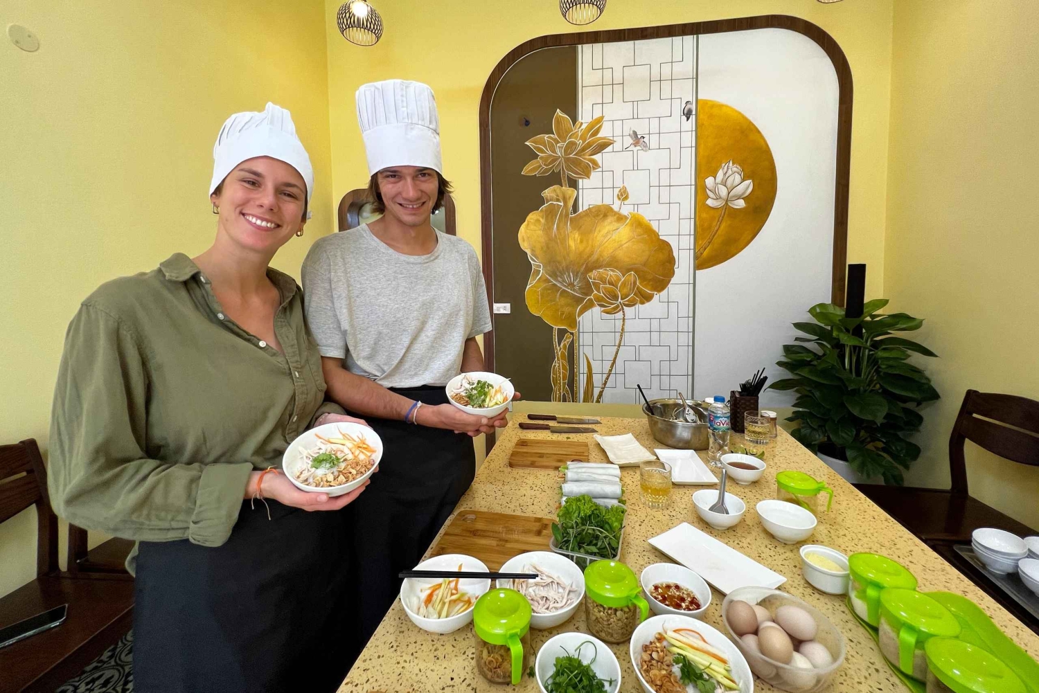 Ханой: Традиционный кулинарный класс и экскурсия по рынку