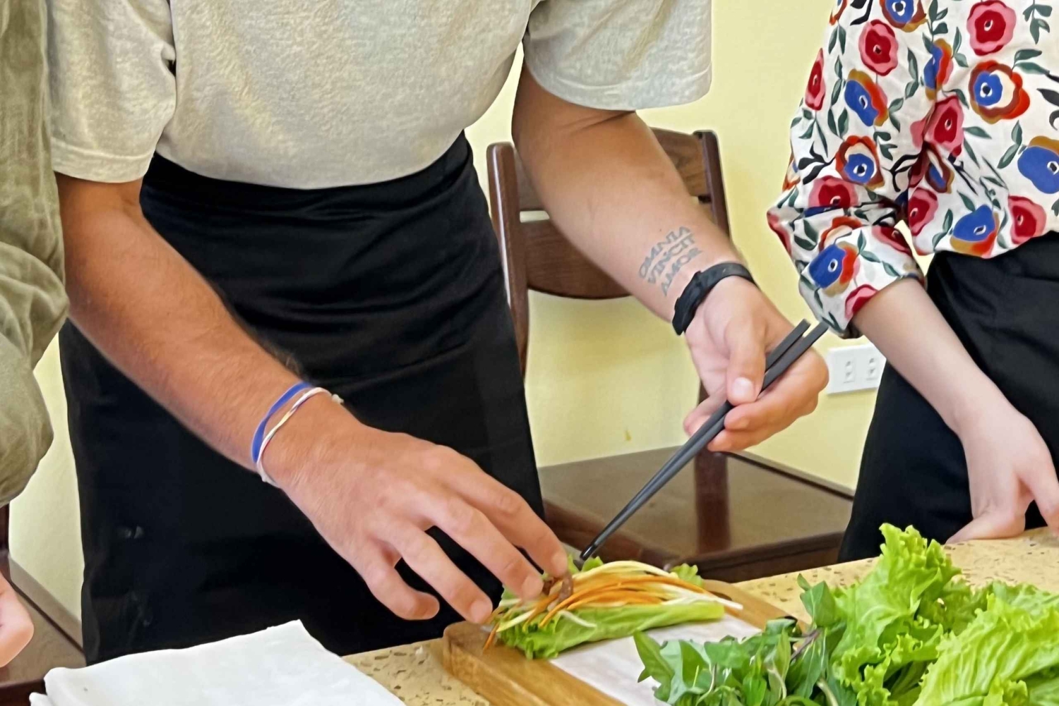 Ханой: Традиционный кулинарный класс и экскурсия по рынку