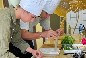 Ханой: Традиционный кулинарный класс и экскурсия по рынку