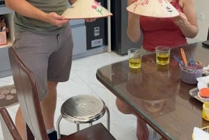 Quang Phu Cau Weihrauchdorf, Lackwaren, Hutmalerei-Tour