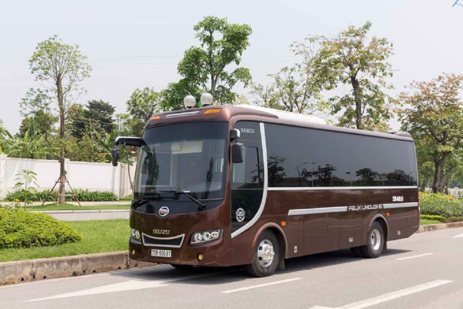 Hanoi: Transfer zum Hafen von Ha Long & zurück mit dem täglichen Limousinenbus
