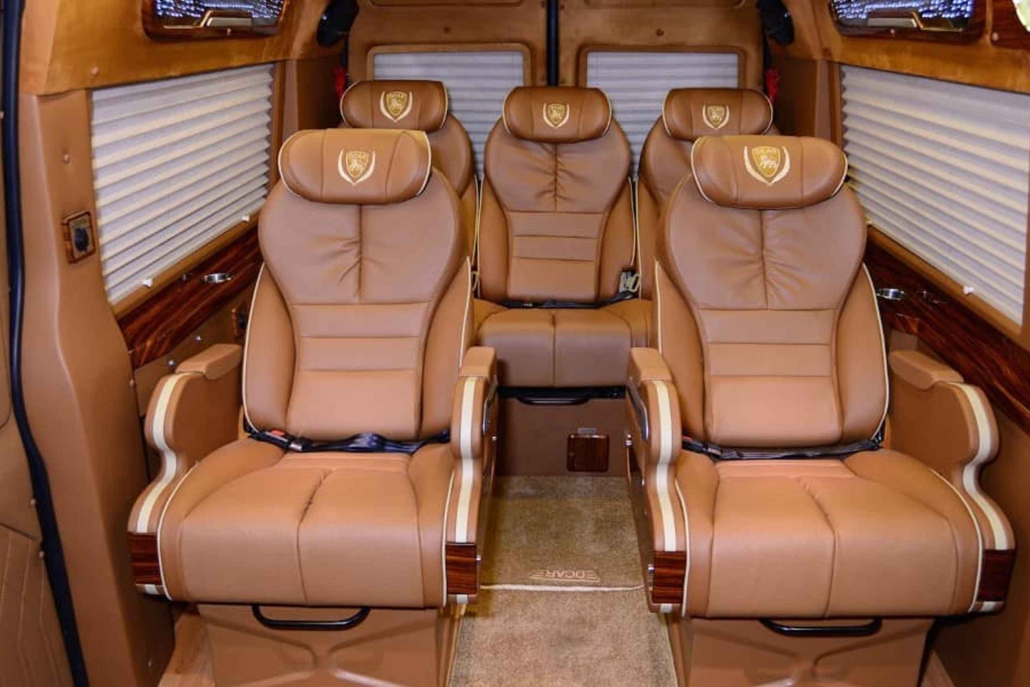 Hanoi: Transfer zum Hafen von Ha Long & zurück mit dem täglichen Limousinenbus