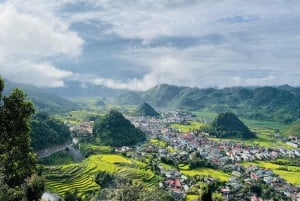 Hanoi: trasferimento da o per Ha Giang in un autobus VIP con posti letto