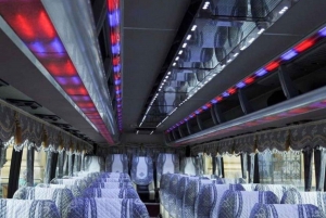 Hanoi: Transfer till eller från Ha Long med daglig lyxlimousine