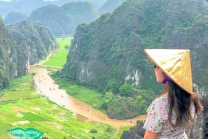 Hanoi: Transfer till/från Ninh Binh med Daily Luxury Limousine