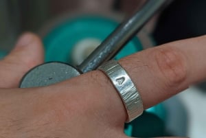 Hanoi: unieke workshop zilveren ringen/hangers maken