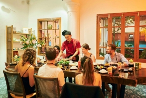 Hanói: clase de cocina vegana con un toque local en una villa con jardín