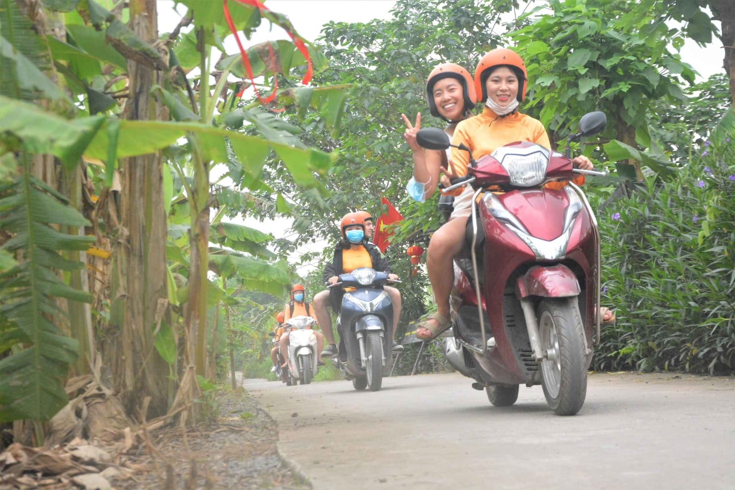 Hanoi Vespa-tur til Bat Trang keramiklandsby ledet af kvinder